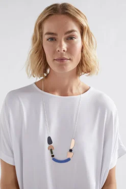 Colda Necklace