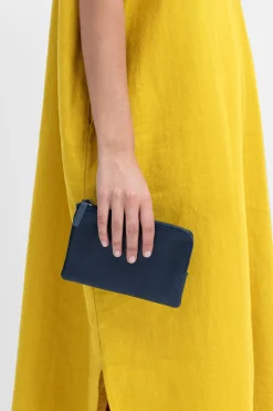 Kaia Pouch