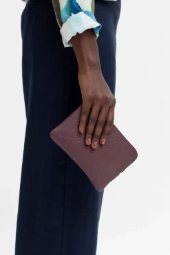 Kaia Pouch
