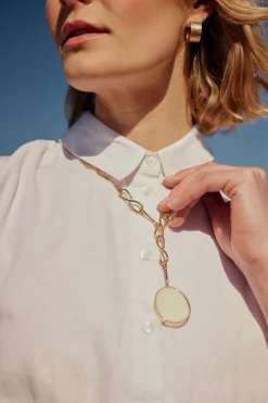 Kriis Necklace