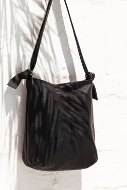 Meka Tote