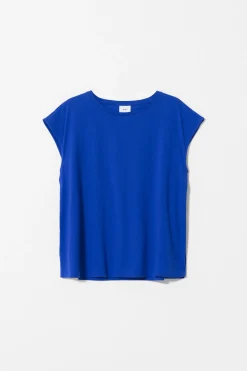 Oue Tee