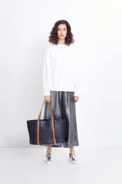 Raaka Tote