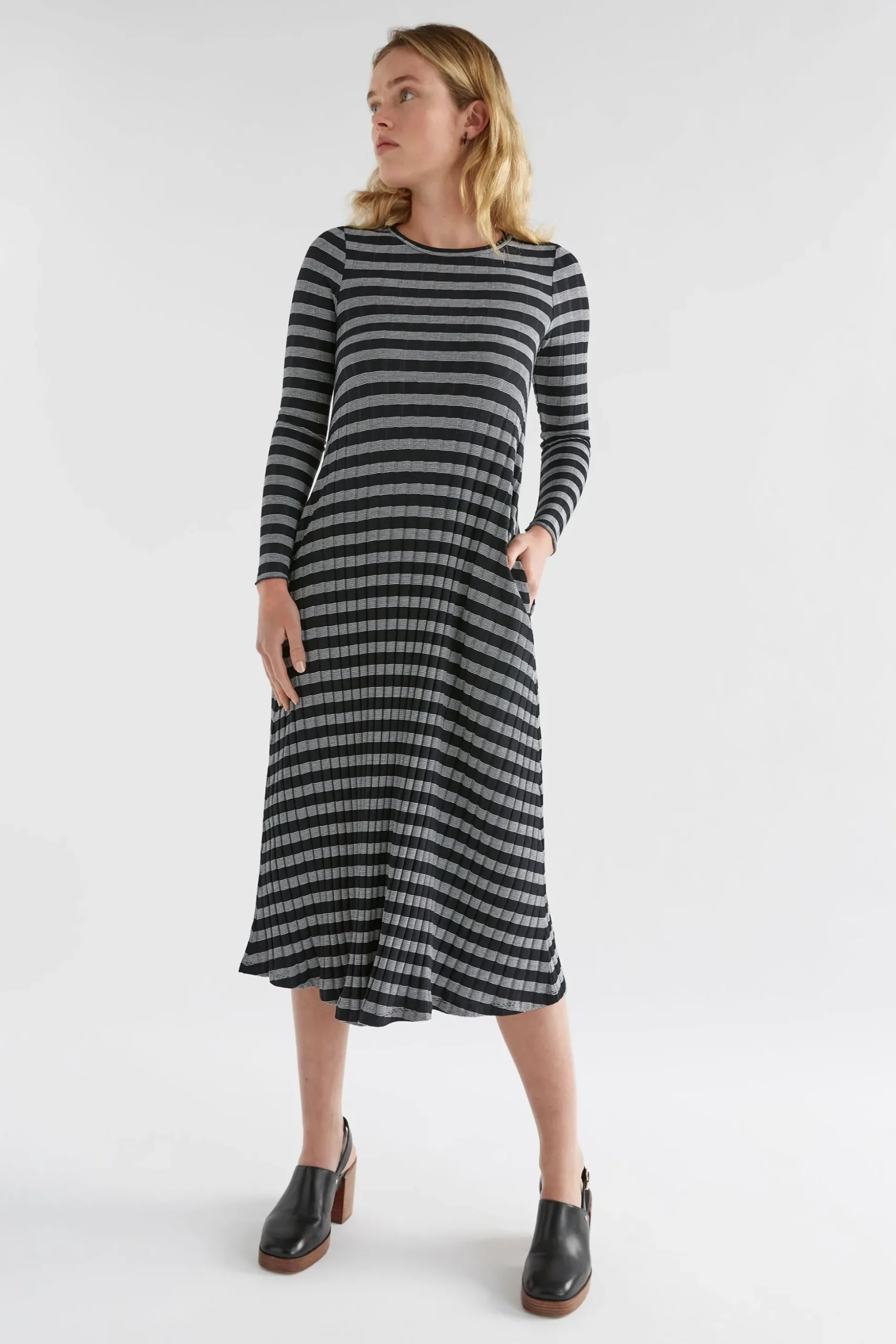 Skiva Dress