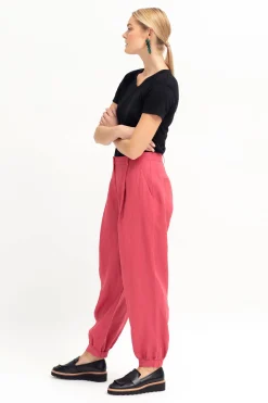 Taye Pant