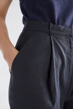 Taye Pant