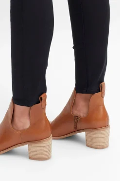 Valla Cut Out Boot