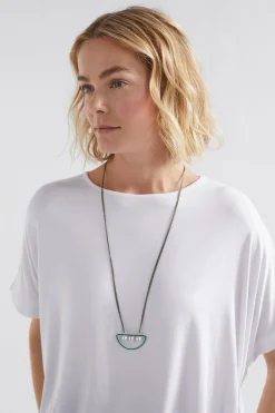Vekk Necklace